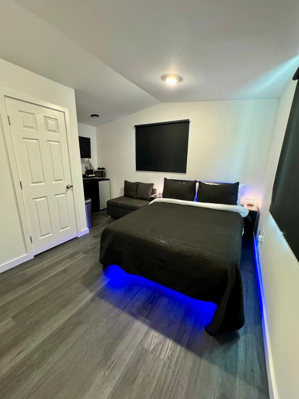 Your Downtown Cozy Studio With Backyard Unit C Phoenix Extérieur photo