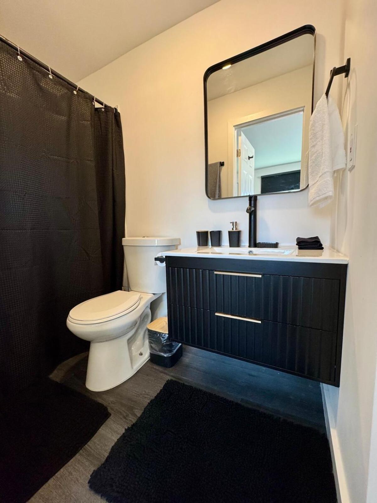 Your Downtown Cozy Studio With Backyard Unit C Phoenix Extérieur photo